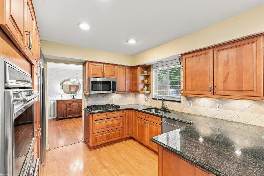36724 Nantucket Court Clinton Charter Township, MI 48035
