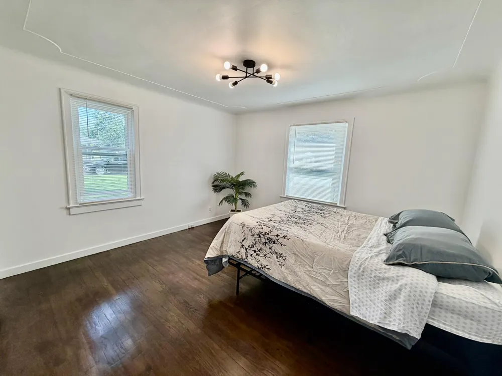 1318 Catherine Avenue Muskegon City, MI 49442