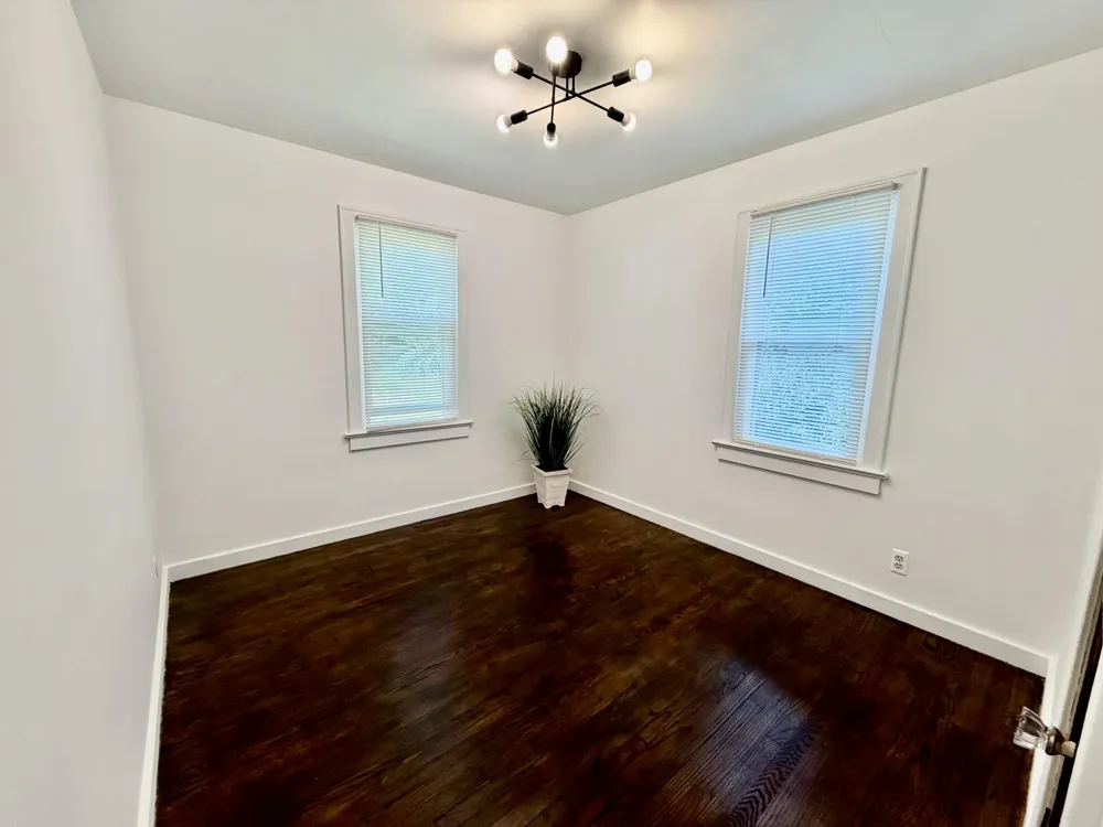 1318 Catherine Avenue Muskegon City, MI 49442