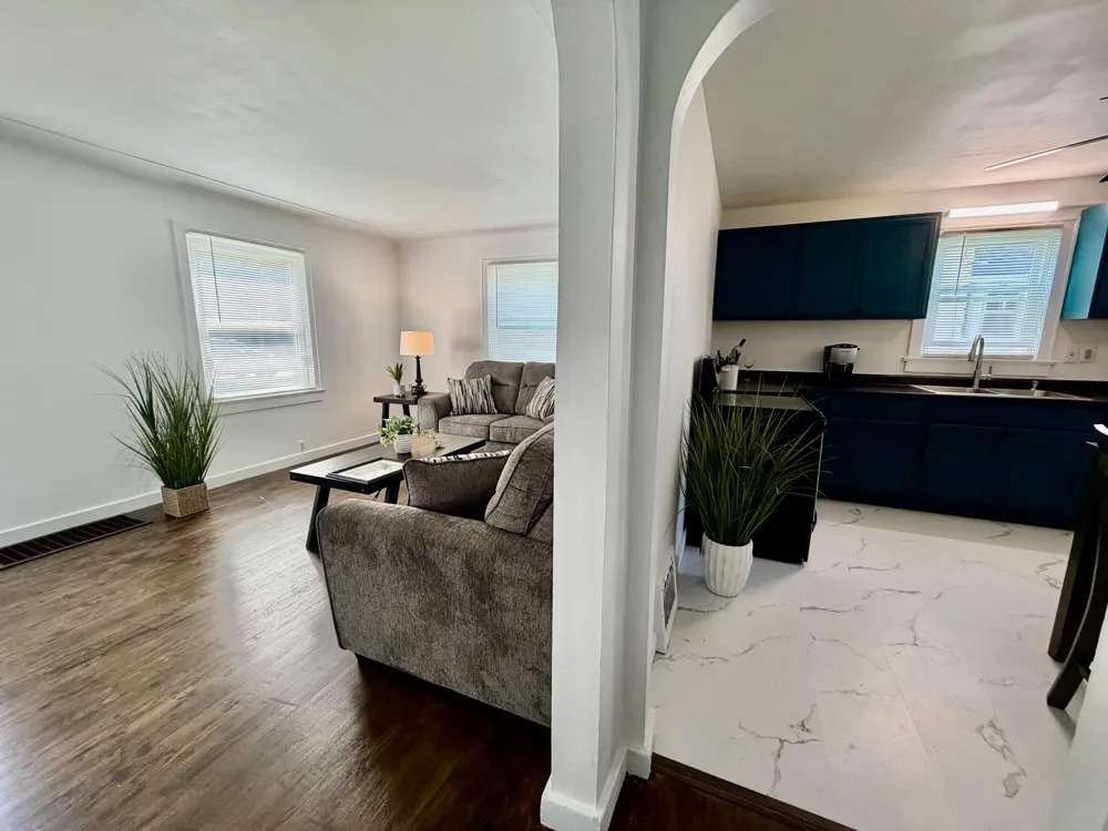 1318 Catherine Avenue Muskegon City, MI 49442