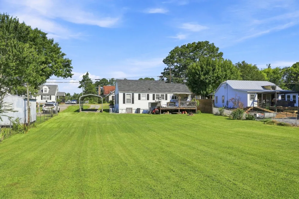 301 W Main Street Niota, TN 37826