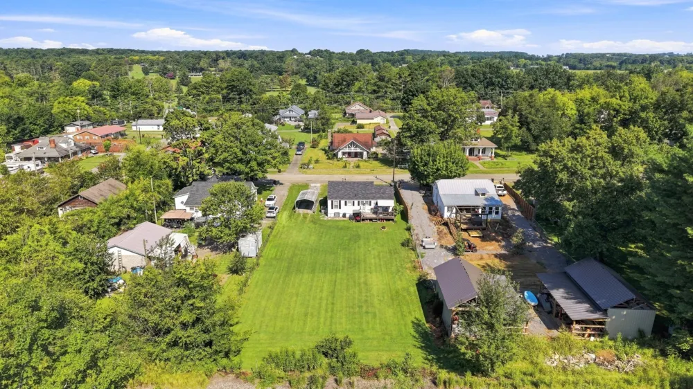 301 W Main Street Niota, TN 37826