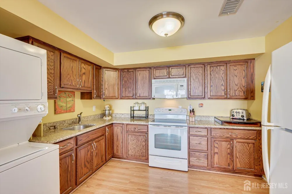 60-3 Prospect Street Metuchen, NJ 08840