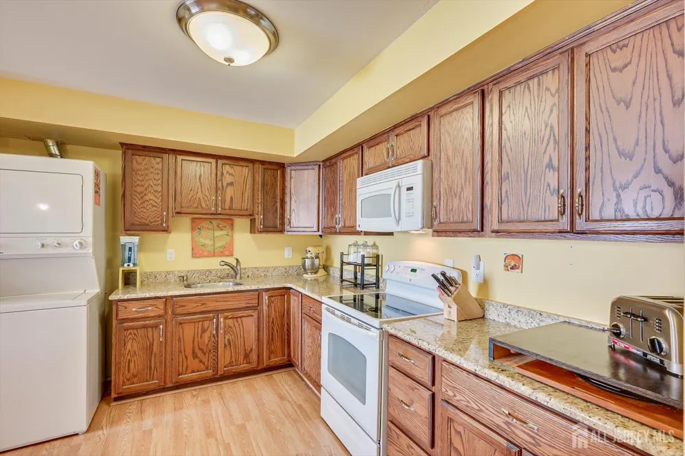 60-3 Prospect Street Metuchen, NJ 08840