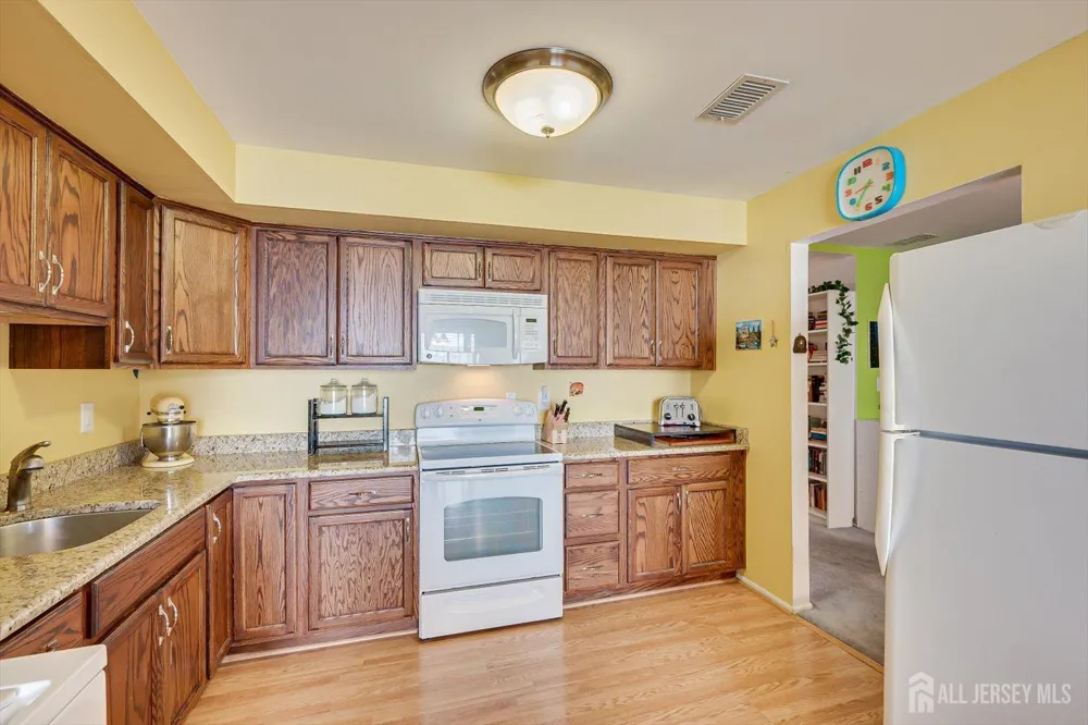 60-3 Prospect Street Metuchen, NJ 08840