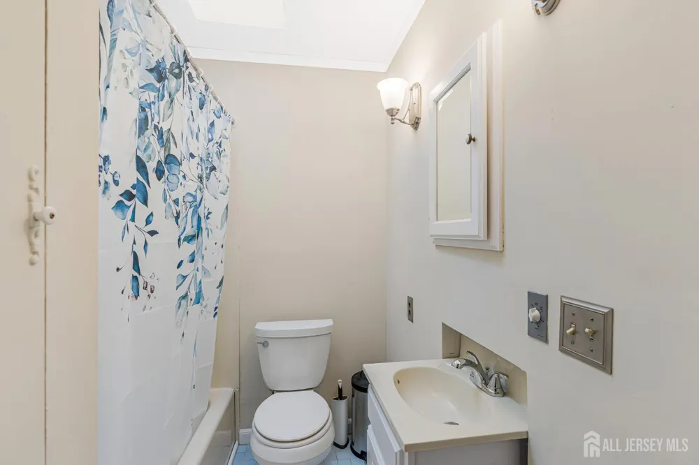 610 Front Street Dunellen, NJ 08812