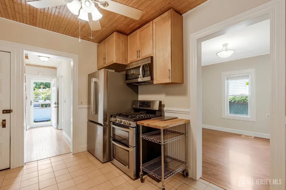 610 Front Street Dunellen, NJ 08812