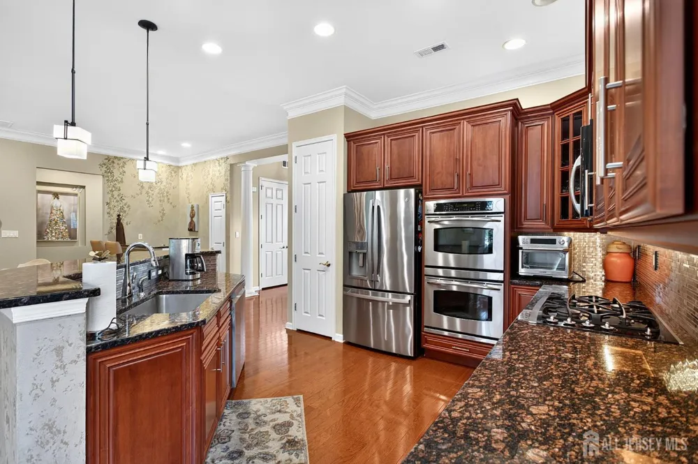 14 Crooked Stick Place Monroe, NJ 08831