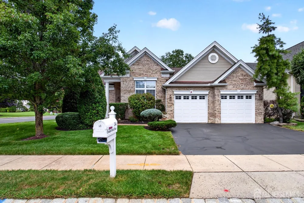 14 Crooked Stick Place Monroe, NJ 08831