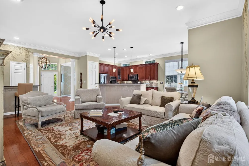14 Crooked Stick Place Monroe, NJ 08831