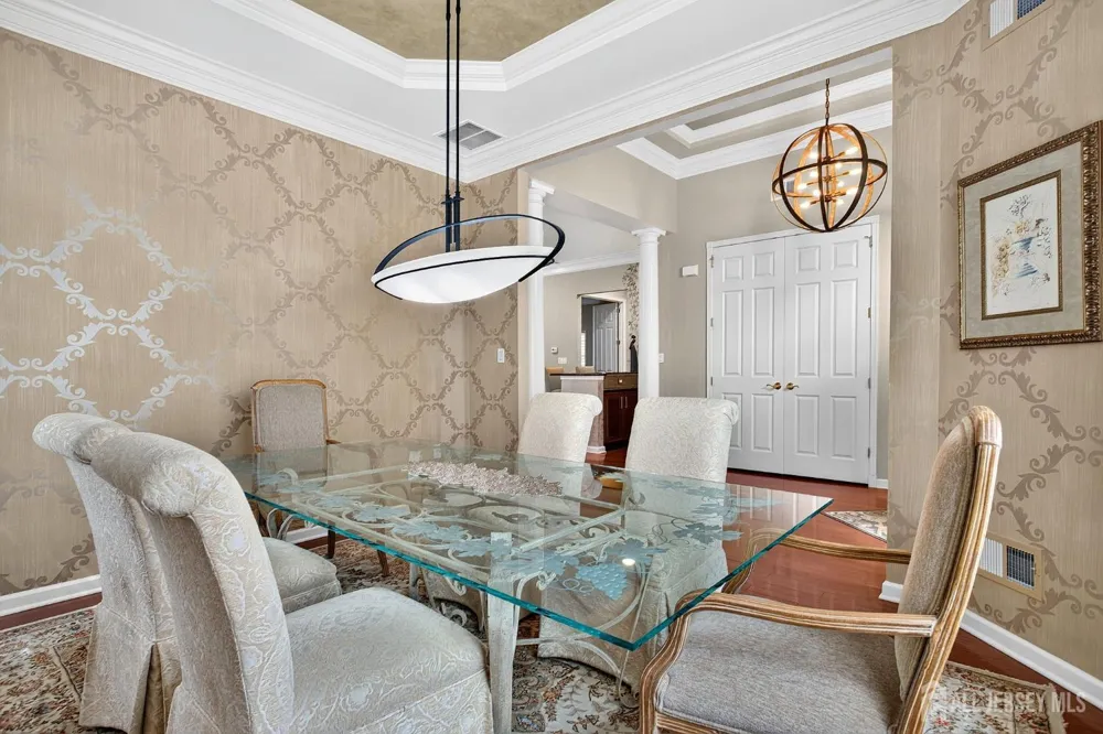 14 Crooked Stick Place Monroe, NJ 08831