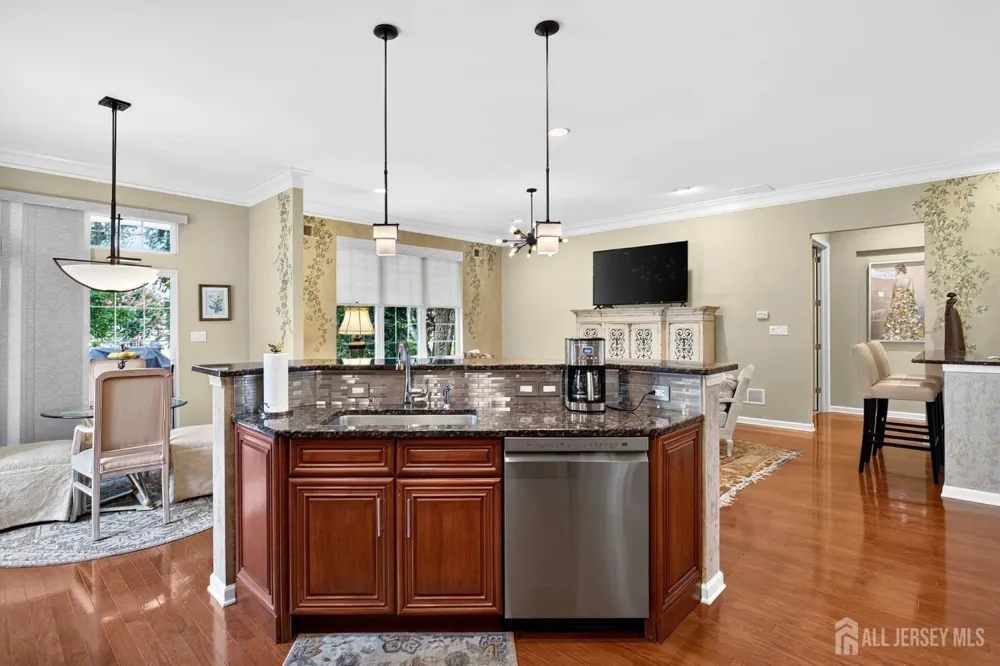 14 Crooked Stick Place Monroe, NJ 08831