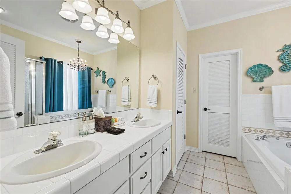 105 Windjammer Street Rockport, TX 78382