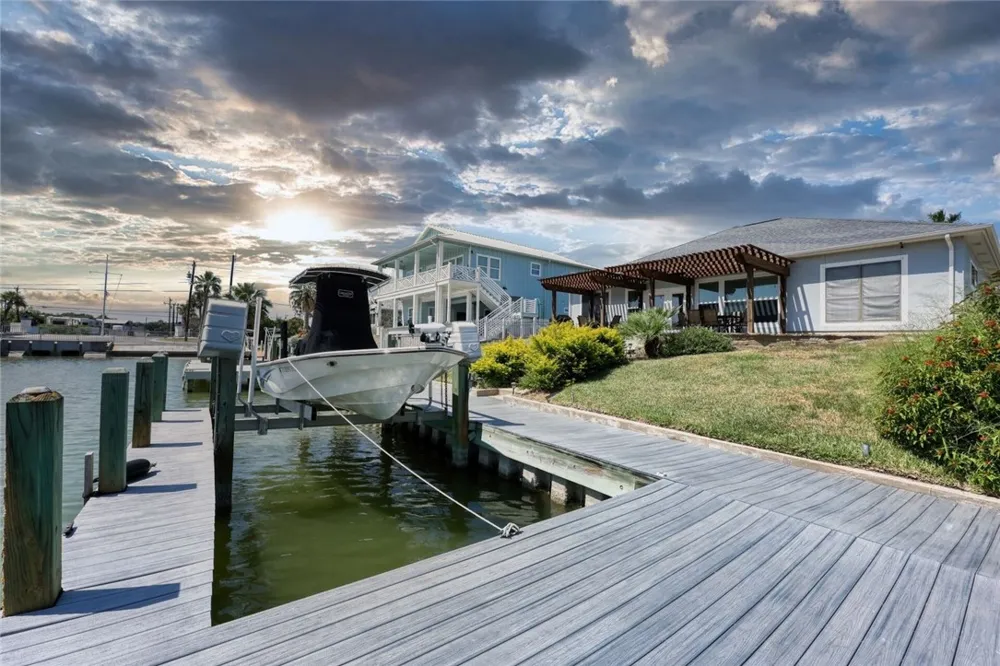 105 Windjammer Street Rockport, TX 78382
