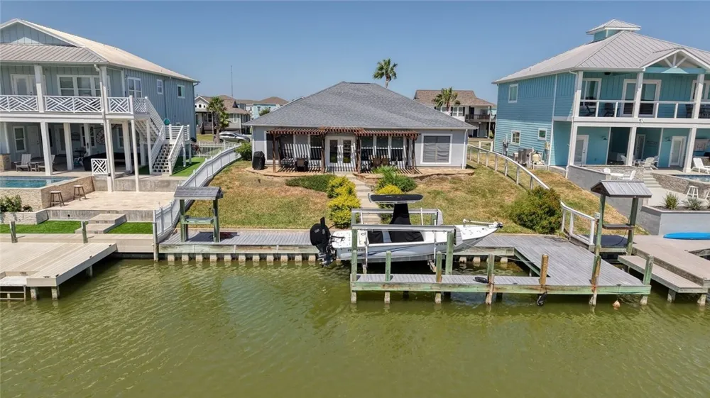 105 Windjammer Street Rockport, TX 78382