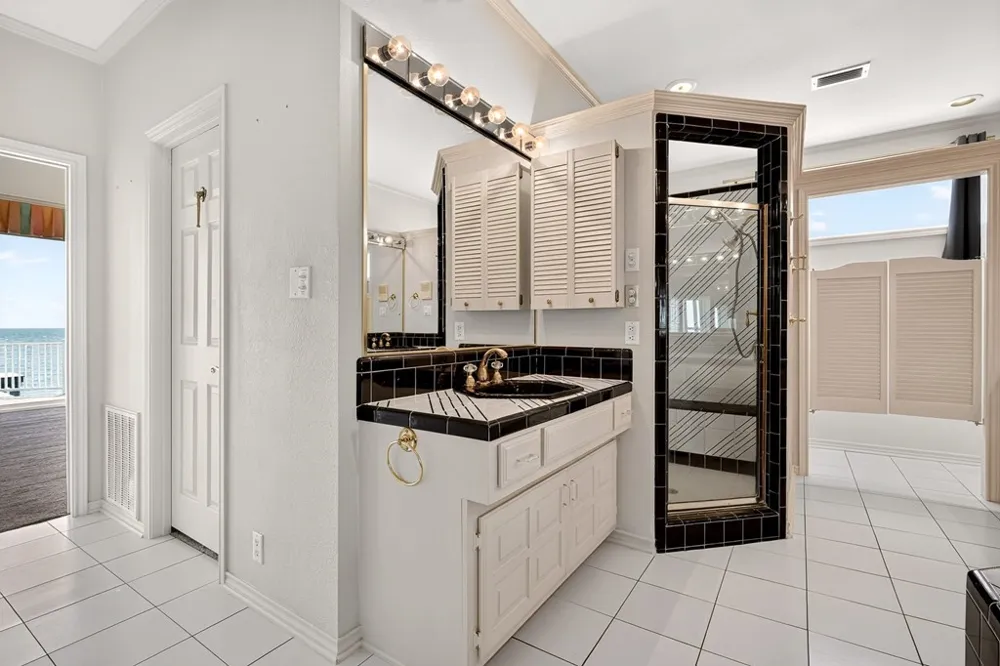 1840 Bay Shore Drive Rockport, TX 78382