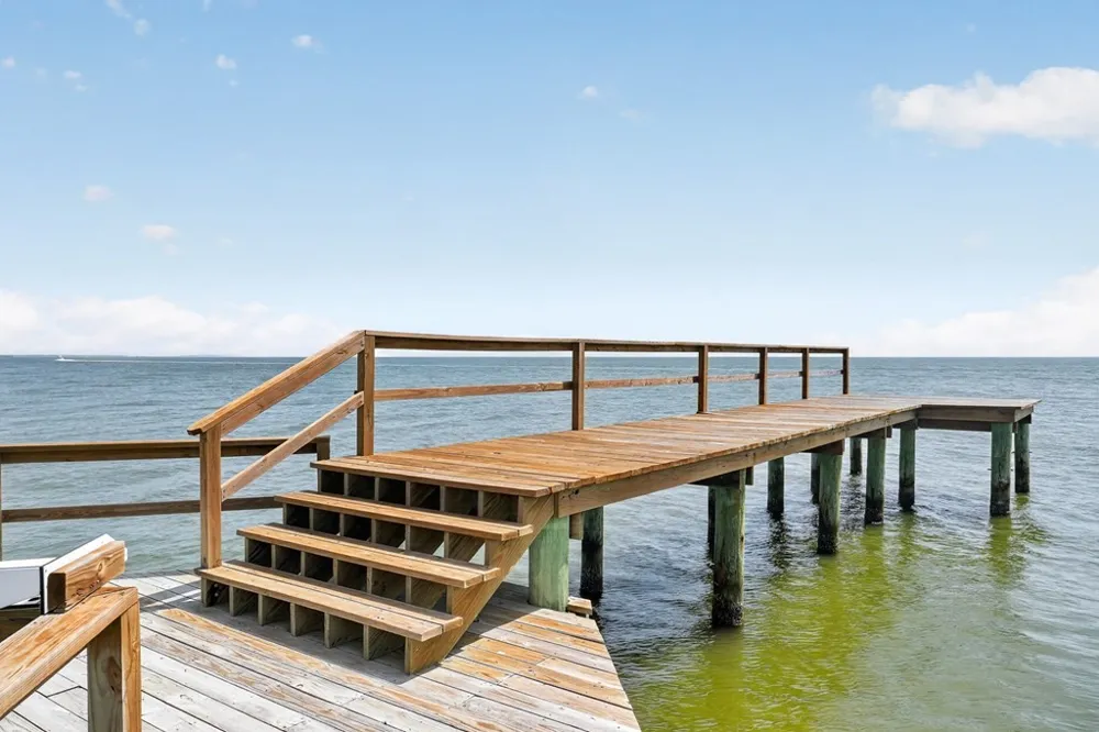 1840 Bay Shore Drive Rockport, TX 78382