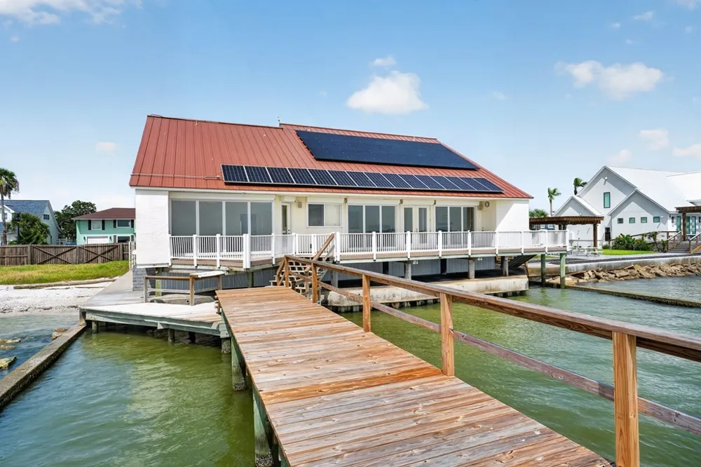 1840 Bay Shore Drive Rockport, TX 78382