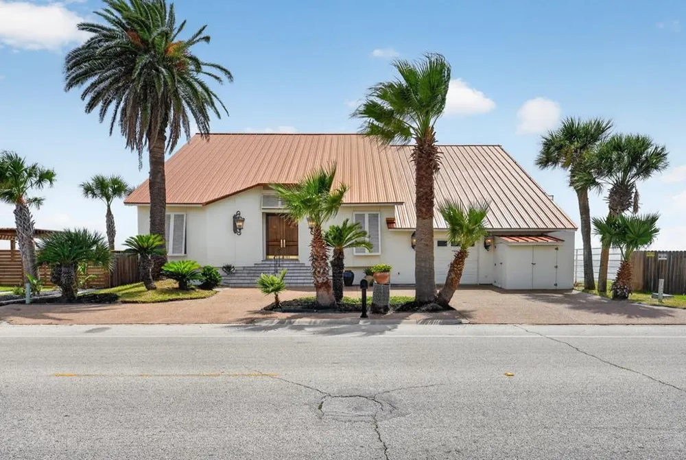 1840 Bay Shore Drive Rockport, TX 78382