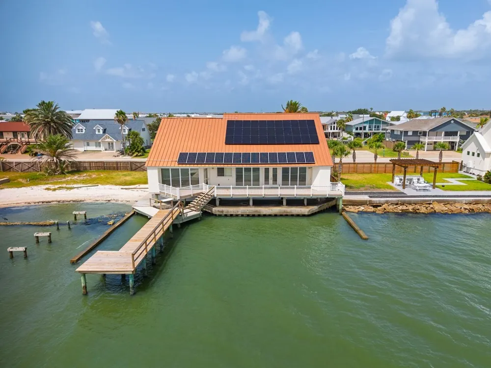 1840 Bay Shore Drive Rockport, TX 78382