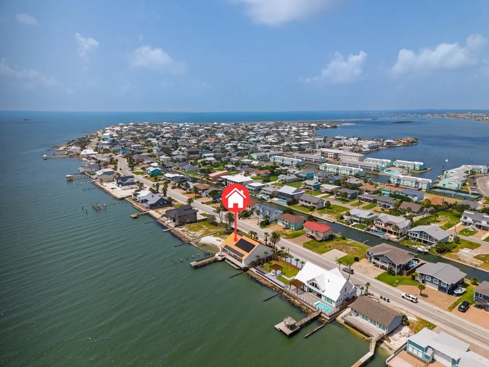 1840 Bay Shore Drive Rockport, TX 78382