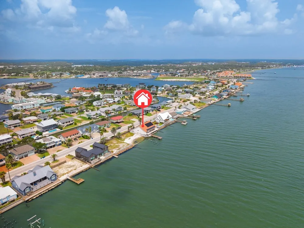 1840 Bay Shore Drive Rockport, TX 78382