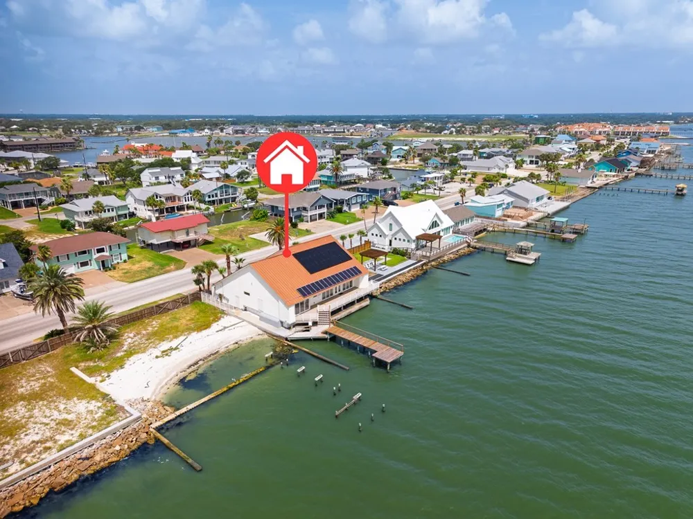 1840 Bay Shore Drive Rockport, TX 78382
