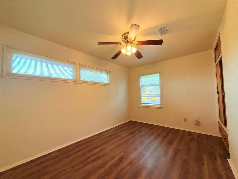 4725 Wynona Drive Corpus Christi, TX 78411