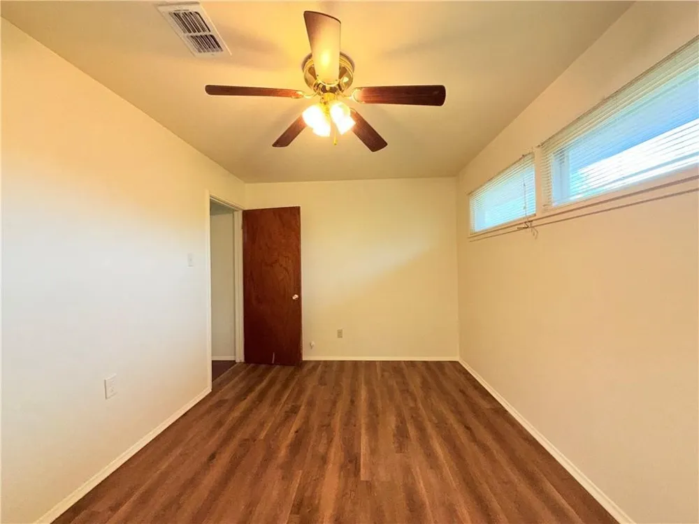 4725 Wynona Drive Corpus Christi, TX 78411