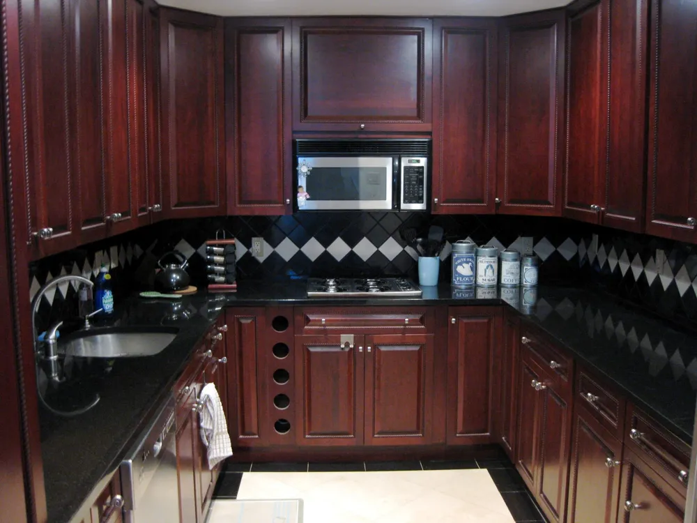46 WALNUT ST Jersey City, NJ 07305
