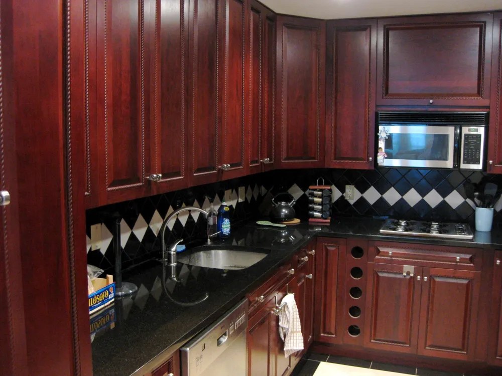 46 WALNUT ST Jersey City, NJ 07305