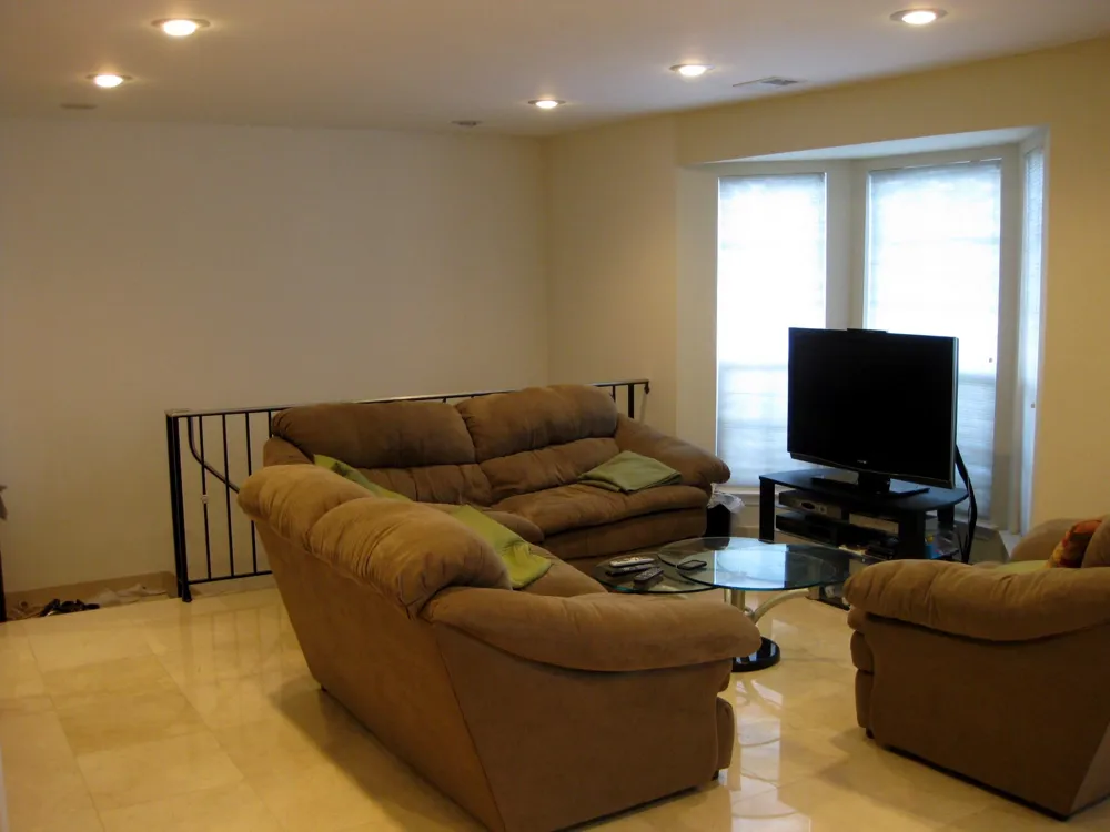 46 WALNUT ST Jersey City, NJ 07305