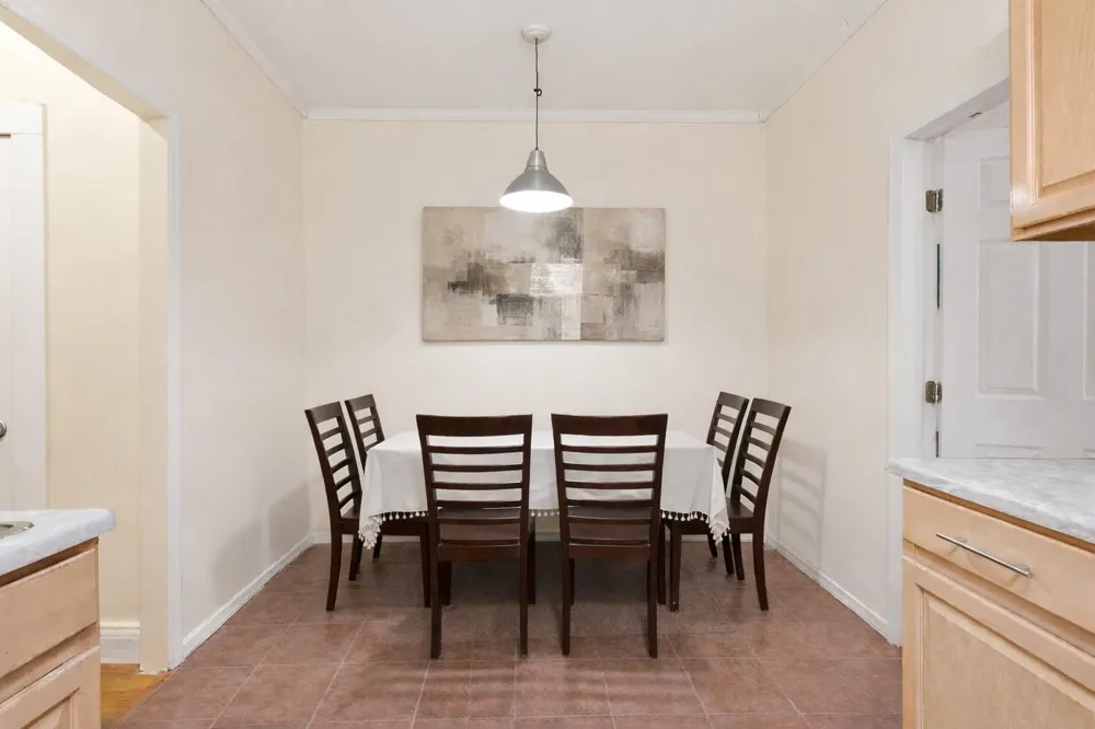 325 79TH ST North Bergen, NJ 07047