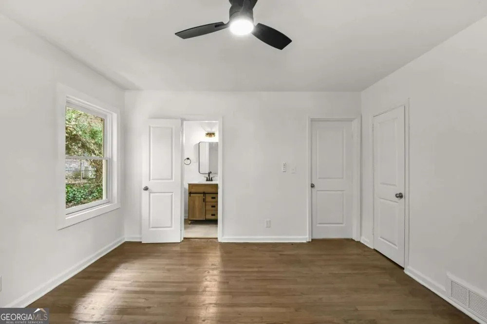 2580 Cascade RD SW Atlanta, GA 30311