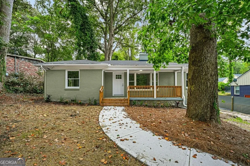 2580 Cascade RD SW Atlanta, GA 30311
