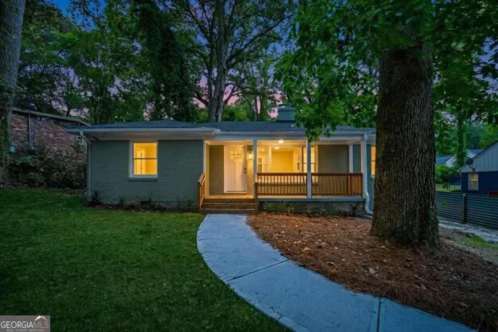 2580 Cascade RD SW Atlanta, GA 30311