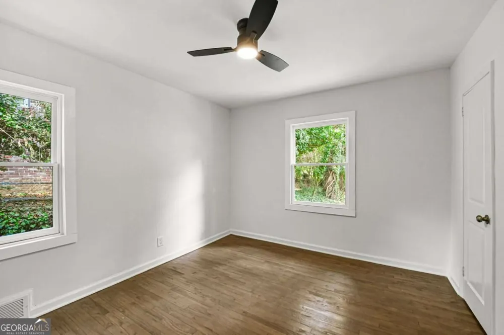 2580 Cascade RD SW Atlanta, GA 30311