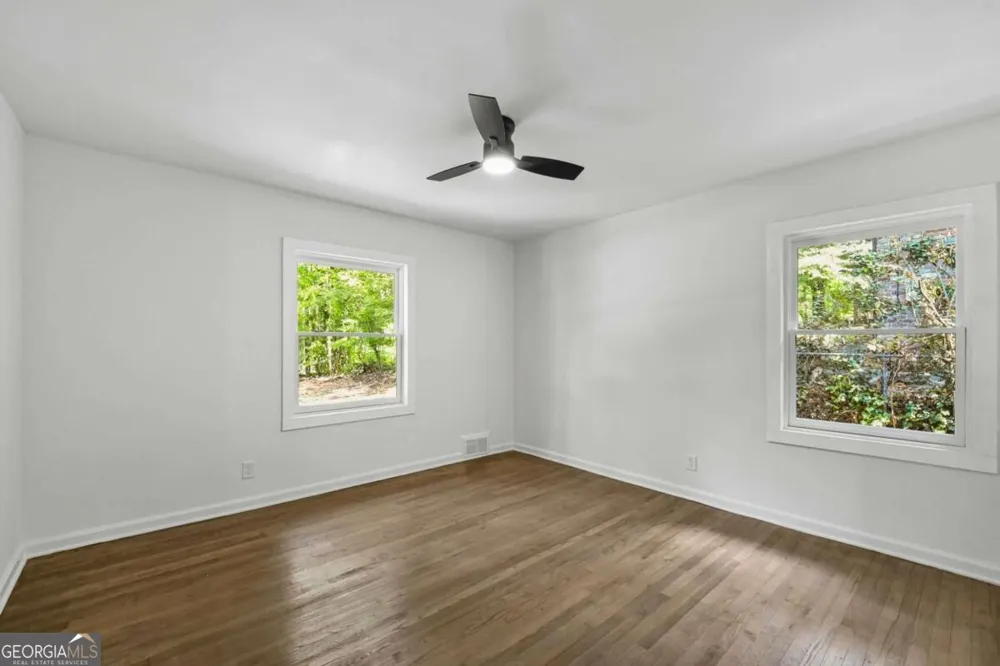 2580 Cascade RD SW Atlanta, GA 30311