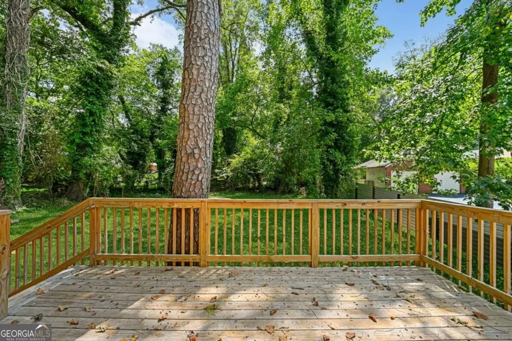 2580 Cascade RD SW Atlanta, GA 30311