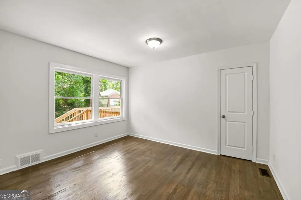 2580 Cascade RD SW Atlanta, GA 30311