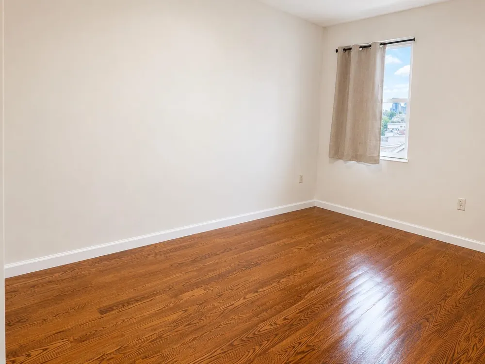 135 38TH ST Union City, NJ 07661