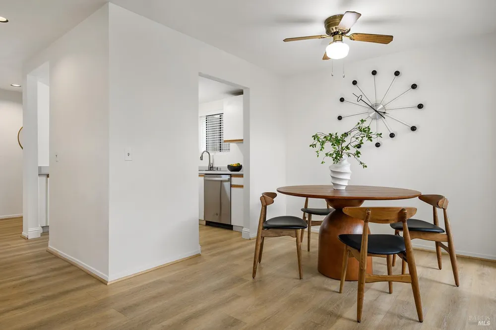 425 Mission Boulevard Santa Rosa, CA 95409