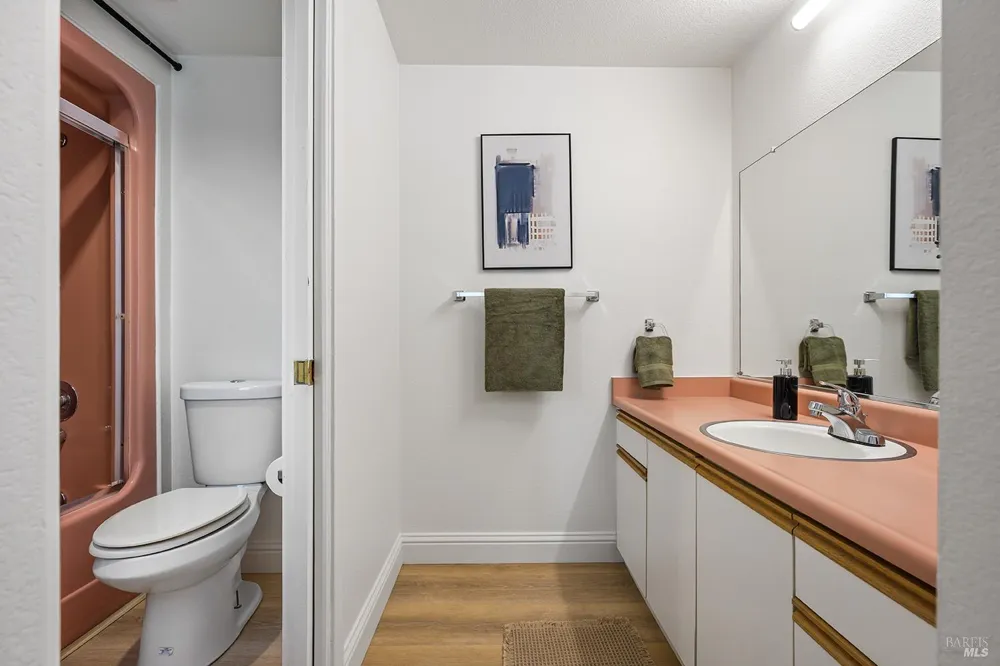 425 Mission Boulevard Santa Rosa, CA 95409