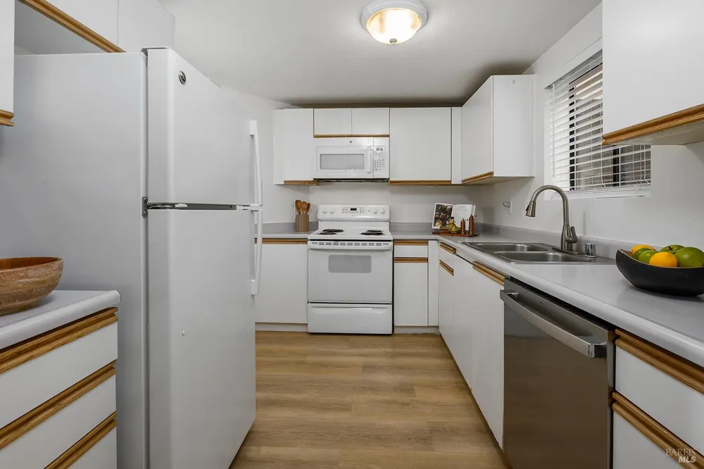 425 Mission Boulevard Santa Rosa, CA 95409