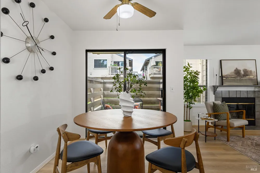 425 Mission Boulevard Santa Rosa, CA 95409