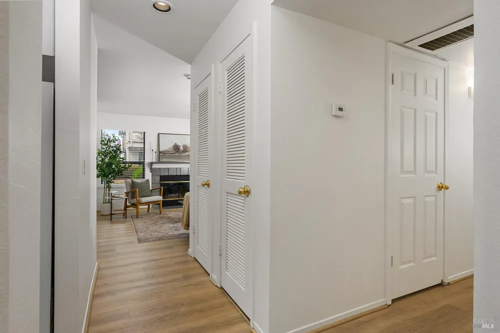 425 Mission Boulevard Santa Rosa, CA 95409