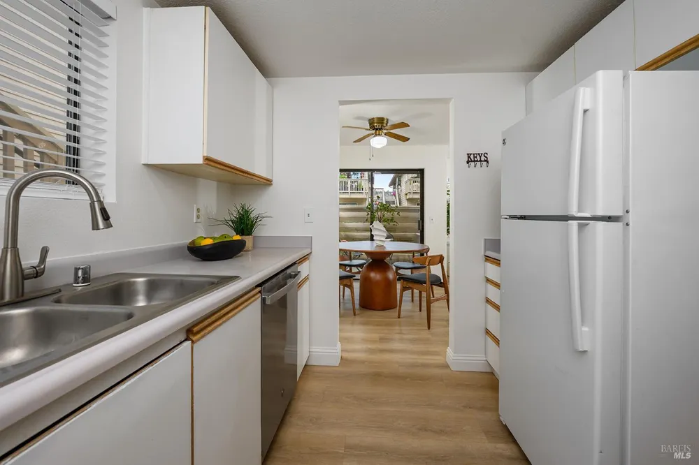 425 Mission Boulevard Santa Rosa, CA 95409