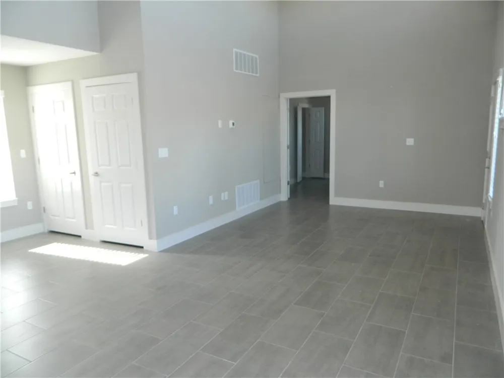 4401 Hank Avenue #B Austin, TX 78745