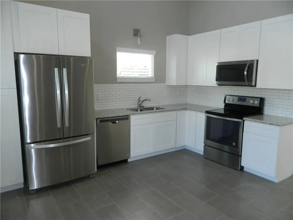 4401 Hank Avenue #B Austin, TX 78745