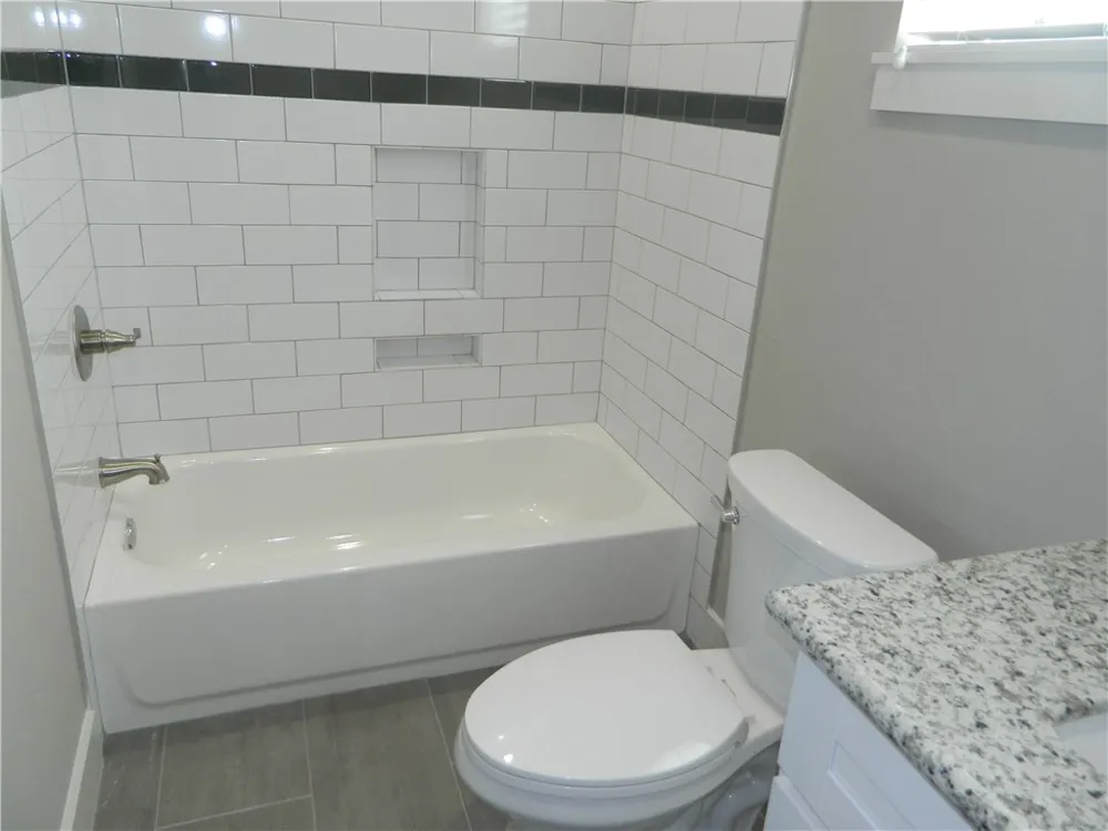 4401 Hank Avenue #B Austin, TX 78745